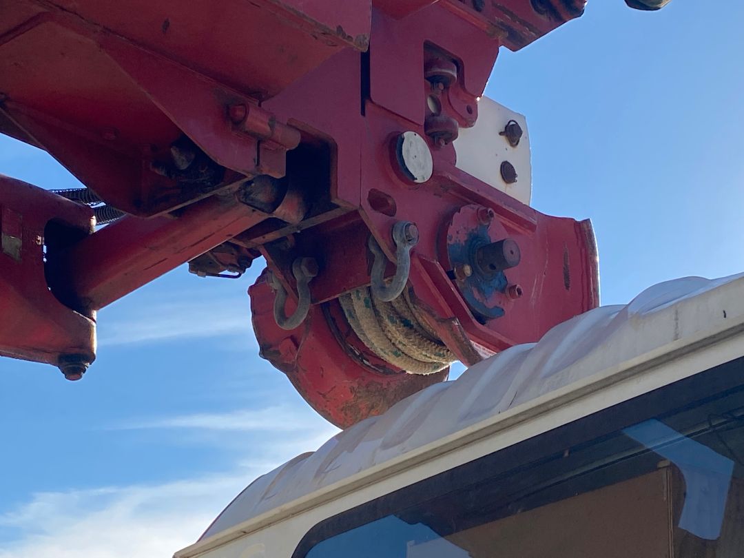 2004 GMC T7500 - Image 33